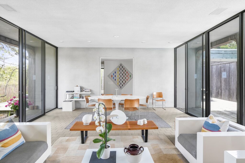 632 Fire Island Blvd